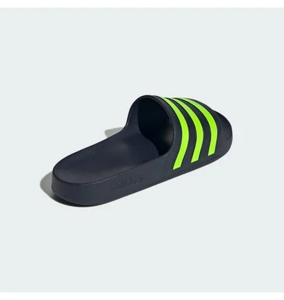 Тапочки унисекс Adidas Adilette Aqua Black IE8915