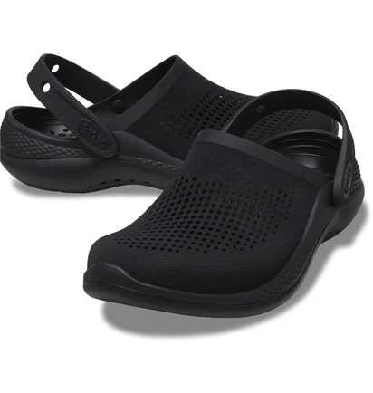 Тапочки унісекс CROCS Literide™ 360 Clog Black 206708-060