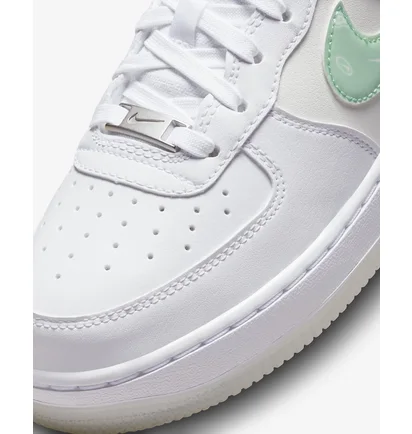 Кросівки дитячі Nike Air Force 1 Lv8 White FJ7706-131