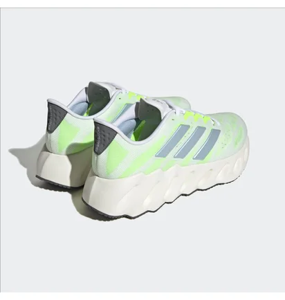Кросівки чоловічі Adidas Switch Fwd Green/Grey FZ5621