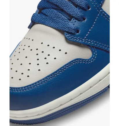 Кросівки жіночі Air Jordan Air 1 Low White/Blue DC0774-402