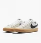 Кросівки унісекс Nike Sb Zoom Blazer Low Pro Gt Beige DC7695-100