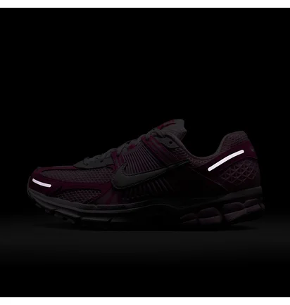 Кросівки жіночі Nike Zoom Vomero Pink IM2404-645