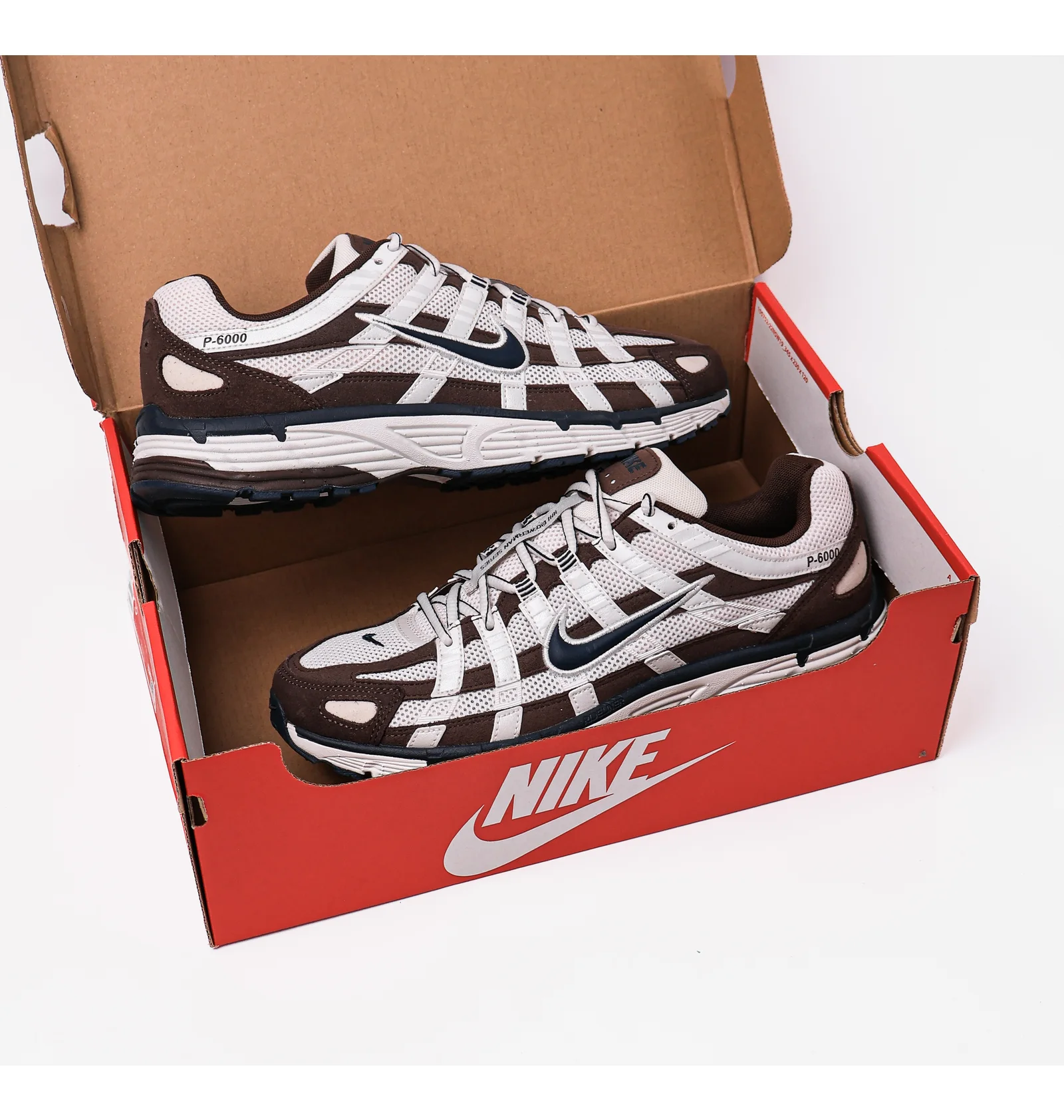 ᐉ Кросівки унісекс Nike P-6000 White/Brown HV8972-001 - придбати