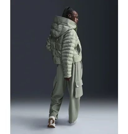 Пуховик жіночий Nike Sportswear Swoosh Puffer Primaloft®Therma-Fit Oversized Hooded Jacket Green FB8729-370