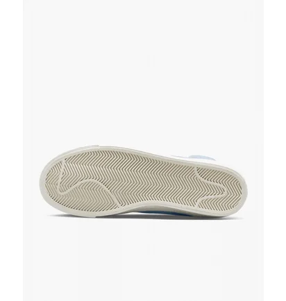 Кроссовки женские Nike Blazer Mid 77 Vintage Light Blue Dv7006-400
