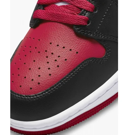 Кросівки жіночі Nike Air Jordan 1 Mid Red/White Bq6472-079