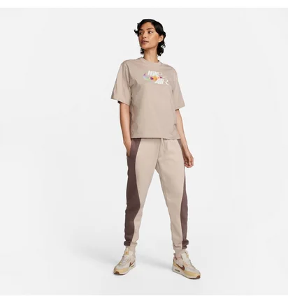 Футболка женская Nike Sportswear Tee Oc 3 Boxy Beige FB8191-272