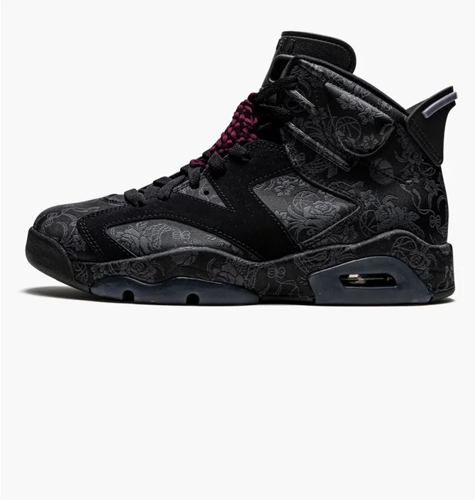 Кроссовки женские Air Jordan 6 Retro Sd Wmns Black DB9818-001
