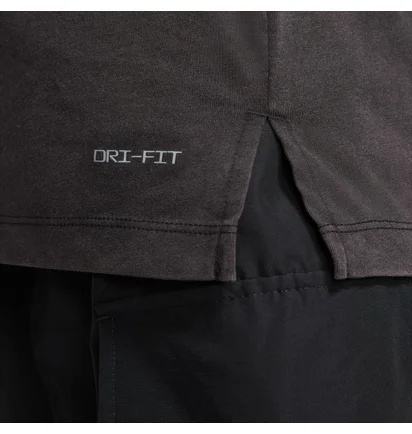 Футболка чоловіча Air Jordan M J Df Air Dry Gfx Ss Top Black DA2694-010