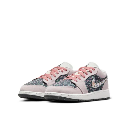 Кросівки дитячі Air Jordan 1 Low Se Gs Pink/Black FJ3445-001
