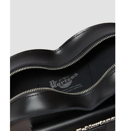 Рюкзак жіночий Dr. Martens Heart Shaped Hardware Kiev Leather Crossbody Backpack Black AC807033