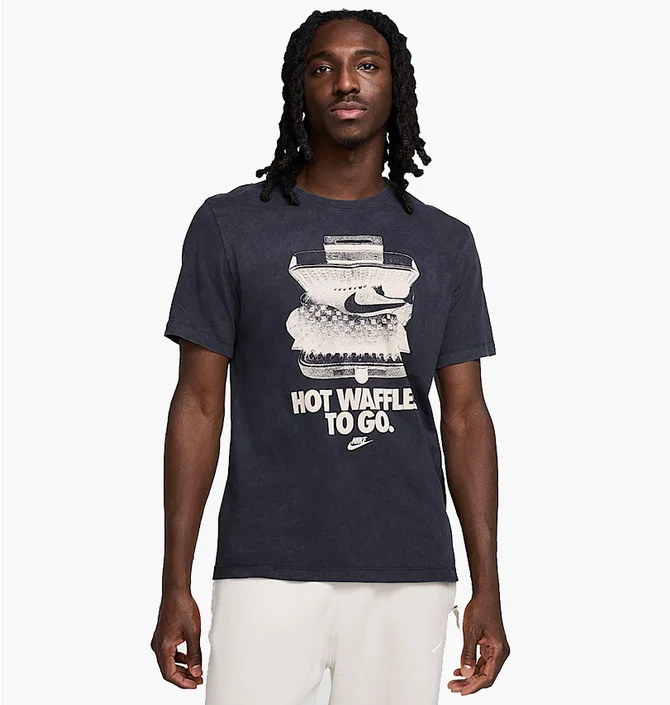 Футболка мужская Nike Sportswear T-Shirt Black HV9803-010