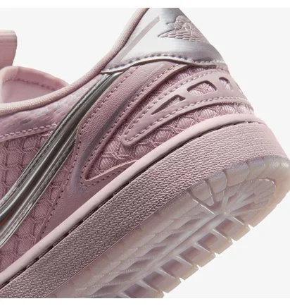 Кроссовки женские Air Jordan 1 Violet HQ2186-601