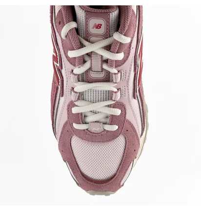Кросівки жіночі New Balance 204L Pink U204L7AM