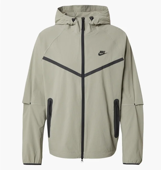 Вітровка чоловіча Nike Tech Woven Camo HM7151-320