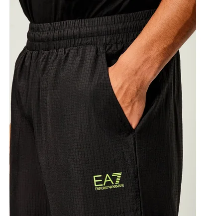 Спортивний костюм чоловічий EA7 Emporio Armani Dynamic Athlete Technical Fabric Ventus7 Black 7M000645-AF13415