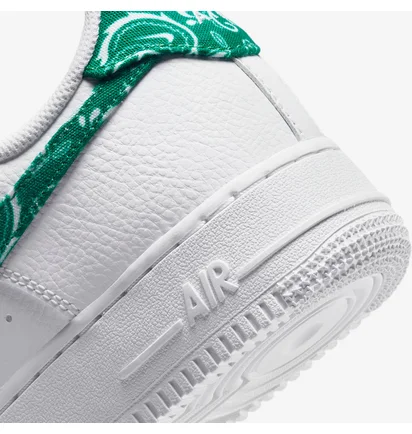 Кросівки жіночі Nike Air Force 1 Low '07 Essential White Green W White/Green DH4406-102