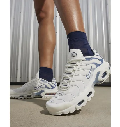 Кроссовки женские Nike Air Max Plus Shoes White DZ3671-104