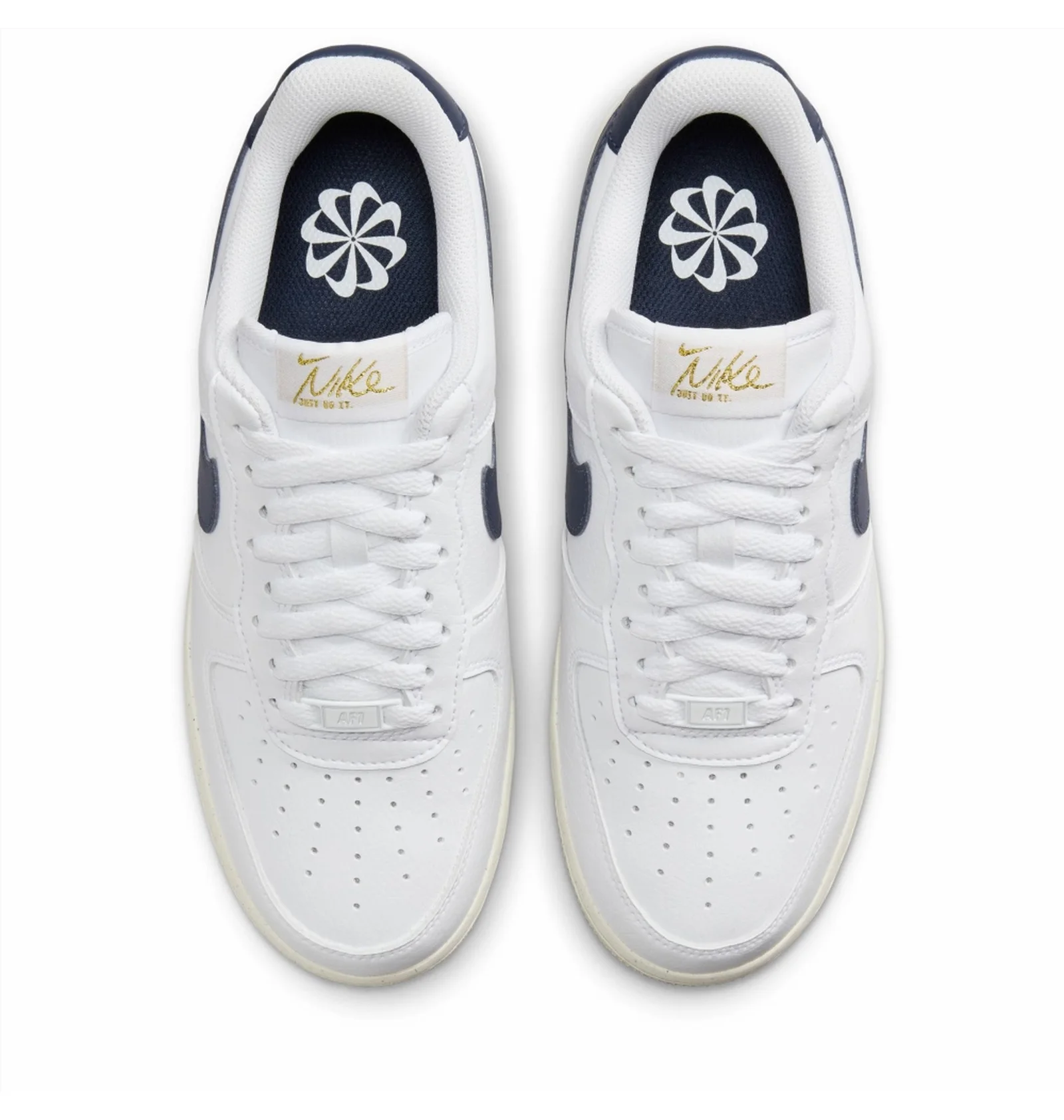 ᐉ Кроссовки женские Nike Air Force 1 07 Next Nature White FZ6768