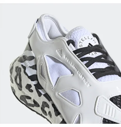 Кроссовки женские Adidas By Stella Mccartney Ultraboost 22 Running Shoes White Gy4410