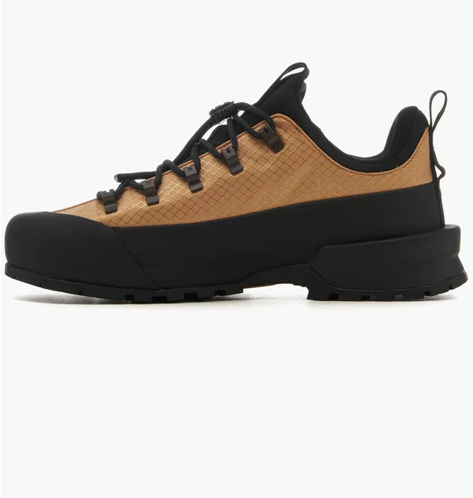 Кроссовки унисекс The North Face Glenclyffe Low Street Boots Brown/Black NF0A817BKOM1