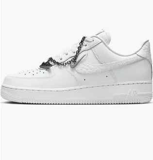 Кроссовки женские Nike Air Force 1 07 Low White IM6485-121