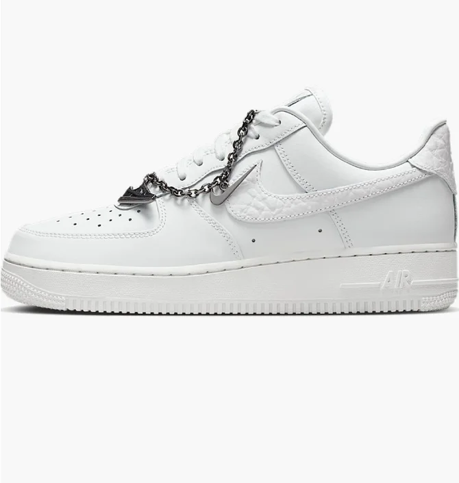 Кроссовки женские Nike Air Force 1 07 Low White IM6485-121