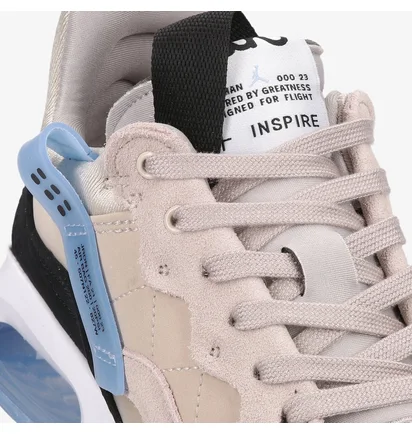 Кроссовки женские Air Jordan Ma2 Multi CW5992-251