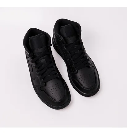 Кроссовки мужские Air Jordan 1 Mid Black 554724-093