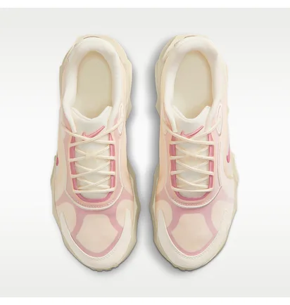 Кросівки жіночі Nike Aura Edge Beige HQ7025-100