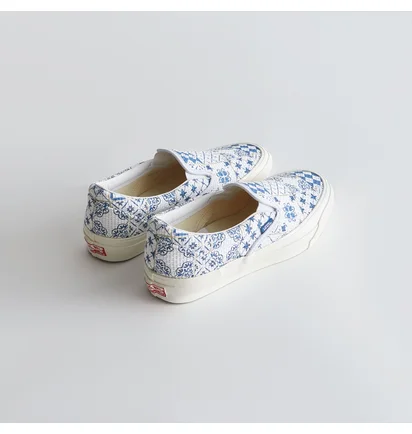Кроссовки мужские Kith For Vault By Vans Azulejo Tile Og Classic Slip-On Lx White VN0A32QNWHT