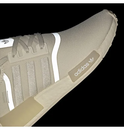 Кроссовки женские Adidas Nmd_R1 Shoes Beige HQ4248