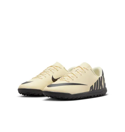 Сороконіжки дитячі Nike Jr Vapor 15 Club Tf Beige DJ5956-700