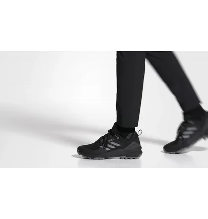 Кросівки чоловічі Adidas Terrex Swift R3 Hiking Shoes Black Hr1337