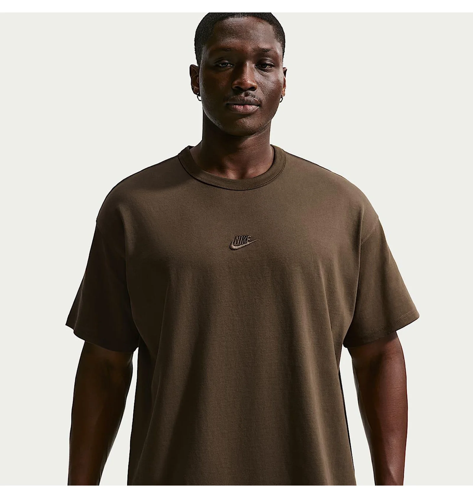 IC７６０S ᐉ Футболка чоловіча Nike Nsw Tee Lse Prem Ess Sust Brown IH1121