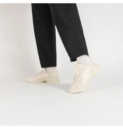 Кроссовки мужские Asics Gel-1090V2 Beige 1203A224-100