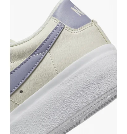 Кросівки жіночі Nike Blazer Low Platform Beige DJ0292-110