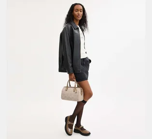 Сумка жіноча COACH Rowan Satchel Bag In Blocked Signature Canvas Beige CY679