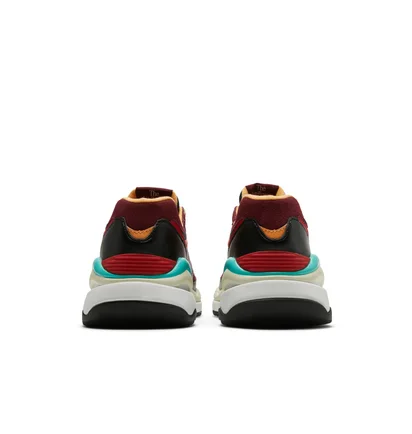 Кросівки жіночі New Balance 57/40 Bordo W5740GA