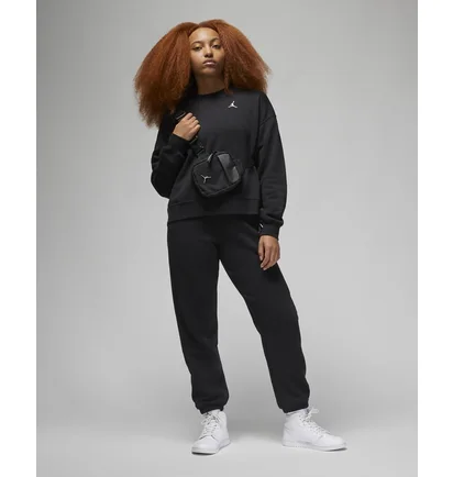 Свитшот женский Air Jordan Brooklyn Fleece Black FN4491-010