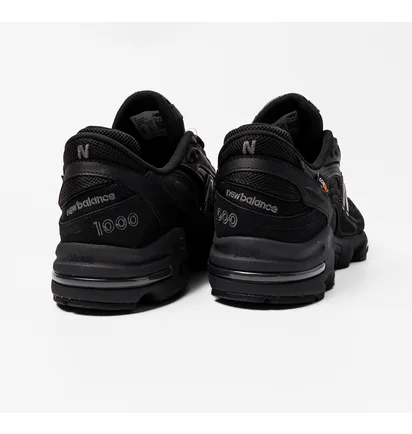 Кроссовки унисекс New Balance 1000 Cordura Black M1000K