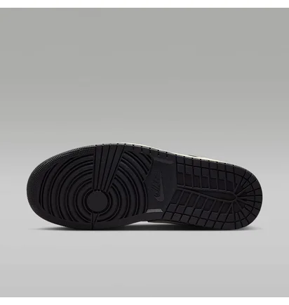 Кросівки чоловічі Air Jordan 1 Low Se Grey/Black HQ2010-012