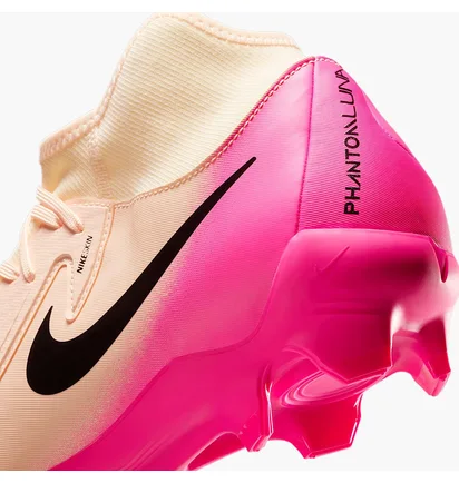 Бутсы унисекс Nike Phantom Luna Ii Academy Peach/Pink FD6725-800