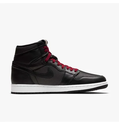 Кроссовки мужские Air Jordan 1 Retro High Og Black 555088-060