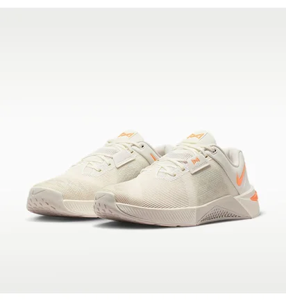 Кроссовки женские Nike W Metcon 10 Beige HQ2620-101