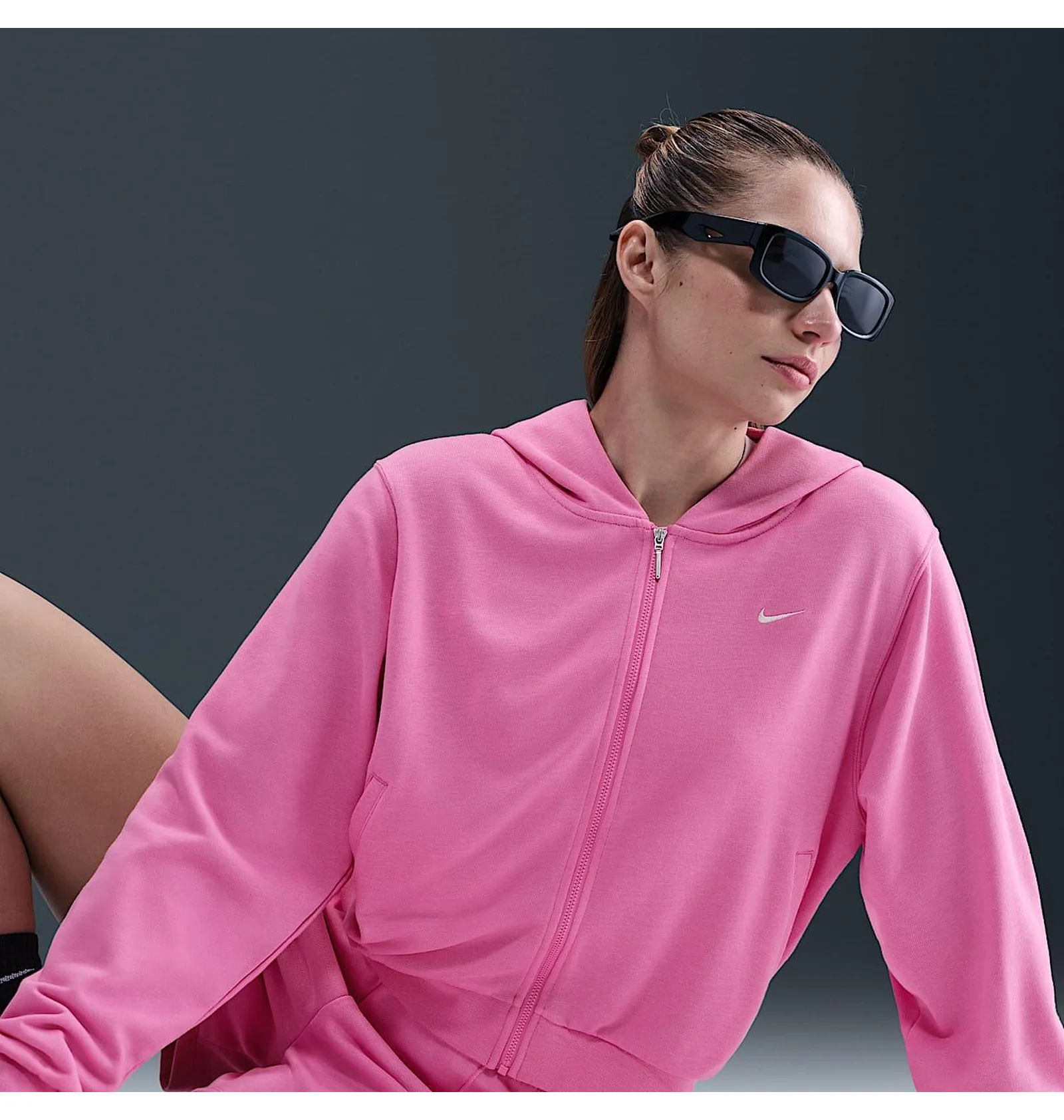 ᐉ Толстовка женская Nike Nsw Chll Ft Pink FN2415-675 - купить в