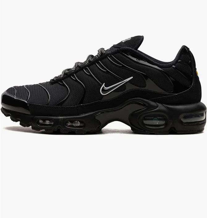 Кросівки чоловічі Nike Air Max Plus Black DZ4509-001