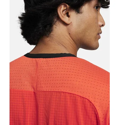 Футболка мужская Nike Dri-Fit Trail Solar Chase Orange DV9305-809