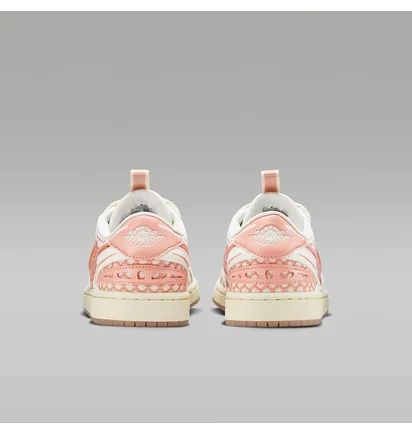 Кросівки жіночі Air Jordan 1 Low White/Pink HQ2186-180